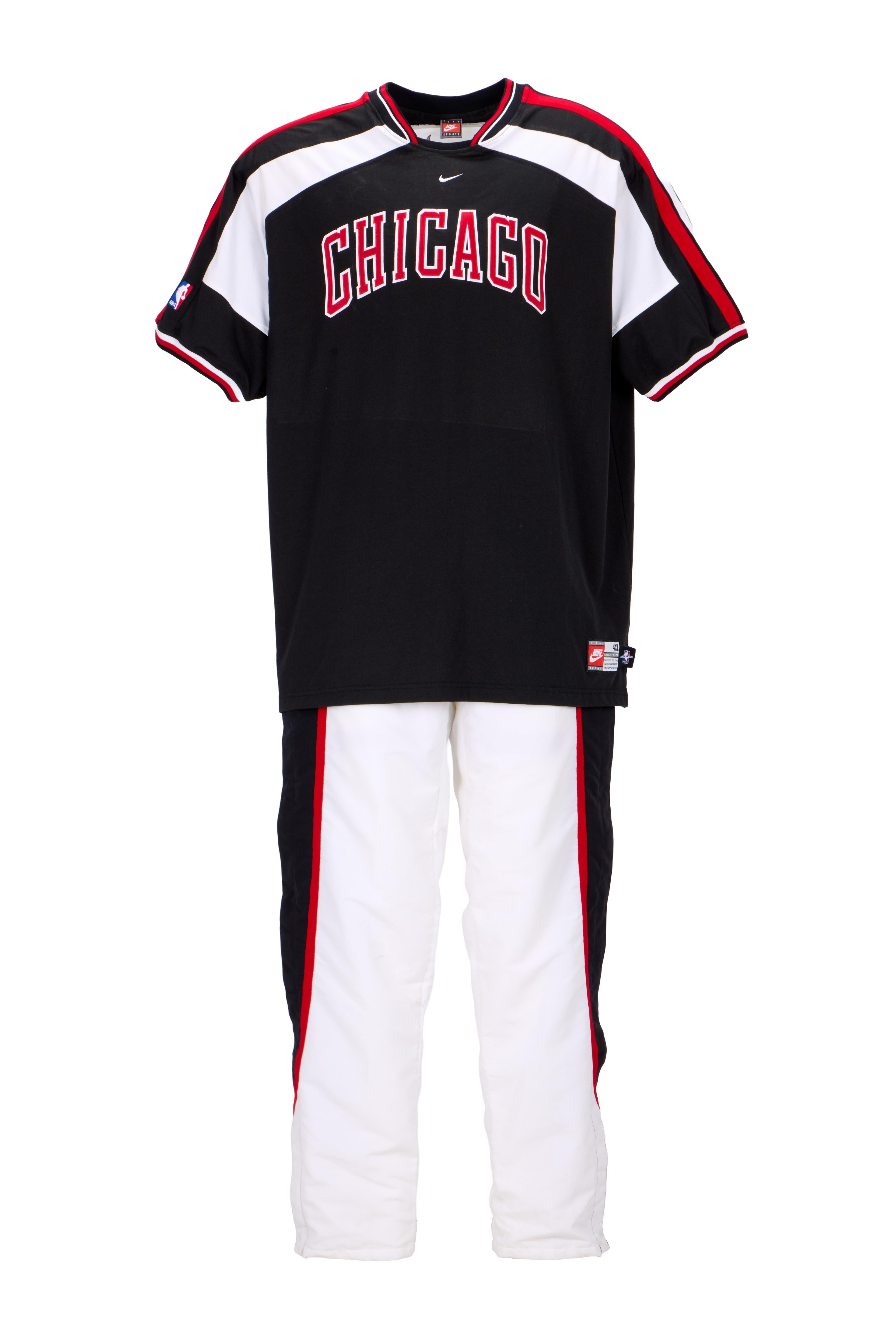 Michael Jordan | 1997-1998 Chicago Bulls Warm-Up Ensemble Michael Jordan | 1997-1998 Chicago Bulls Warm-Up Ensemble