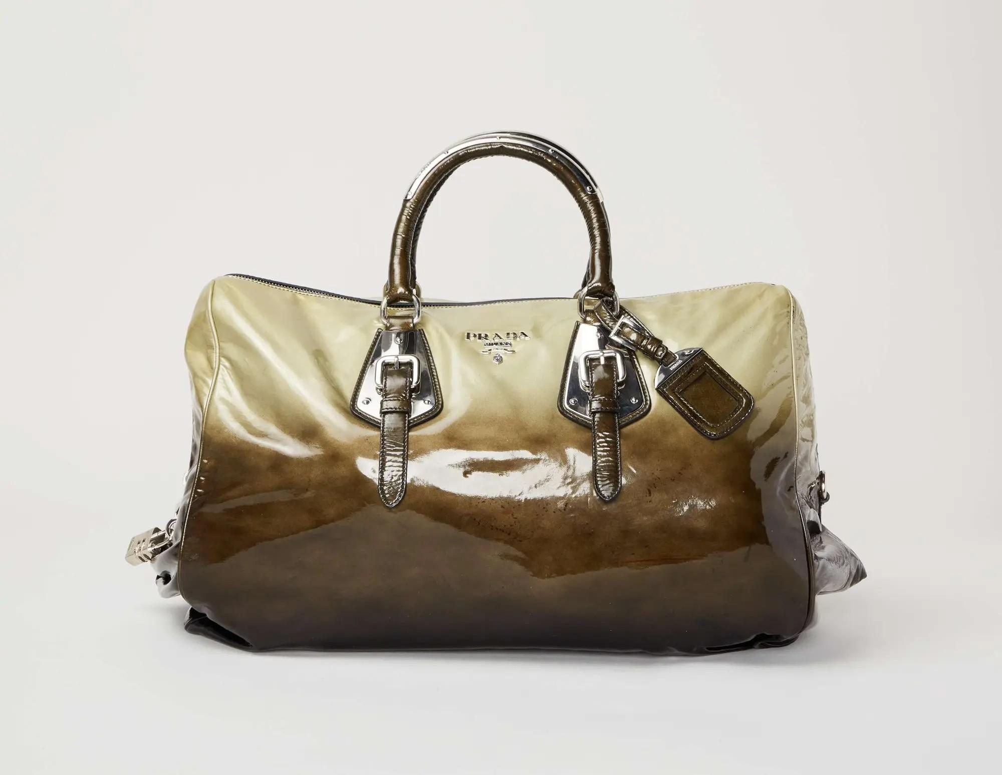 Lot #51 Gwyneth Paltrow  2007 Fall Vernice Sfumata Prada Bag