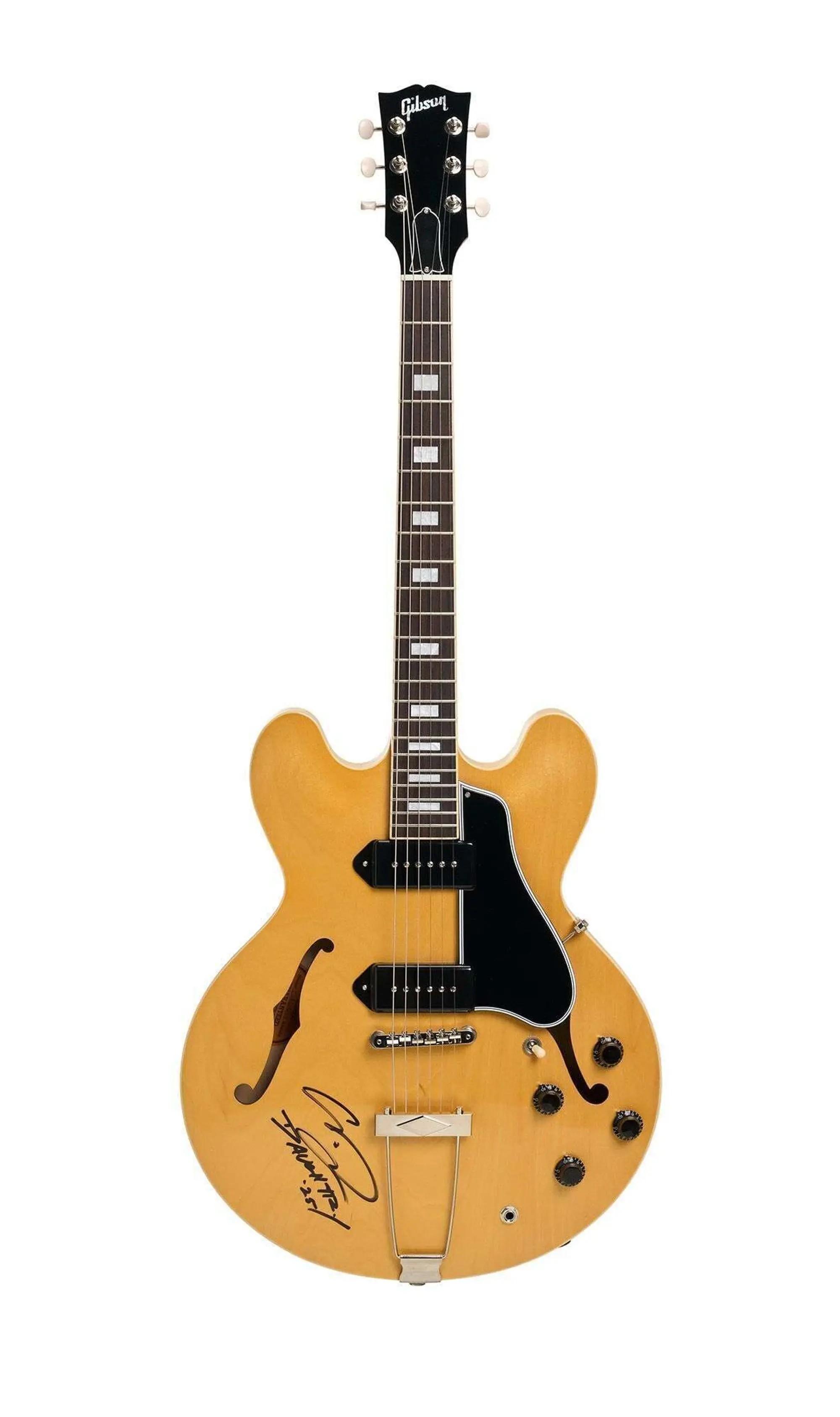 Lot #9. Daughtry | Signed Gibson ES-330 Hollowbody Electric Guitar Autographed natural finish Gibson hollowbody electric guitar.