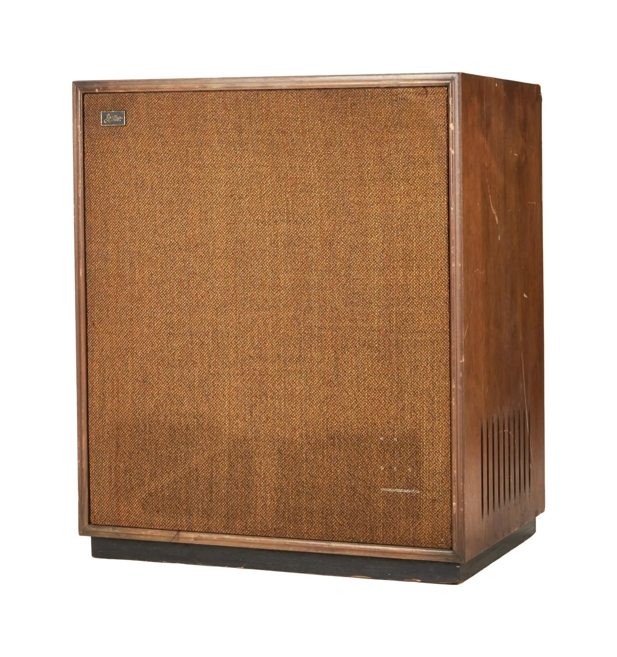 Lot #290. Joe Walsh | 1970s Leslie Model 112 Speaker Cabinet Lot #290 Joe Walsh 1970s Leslie Model 112 Speaker Cabinet