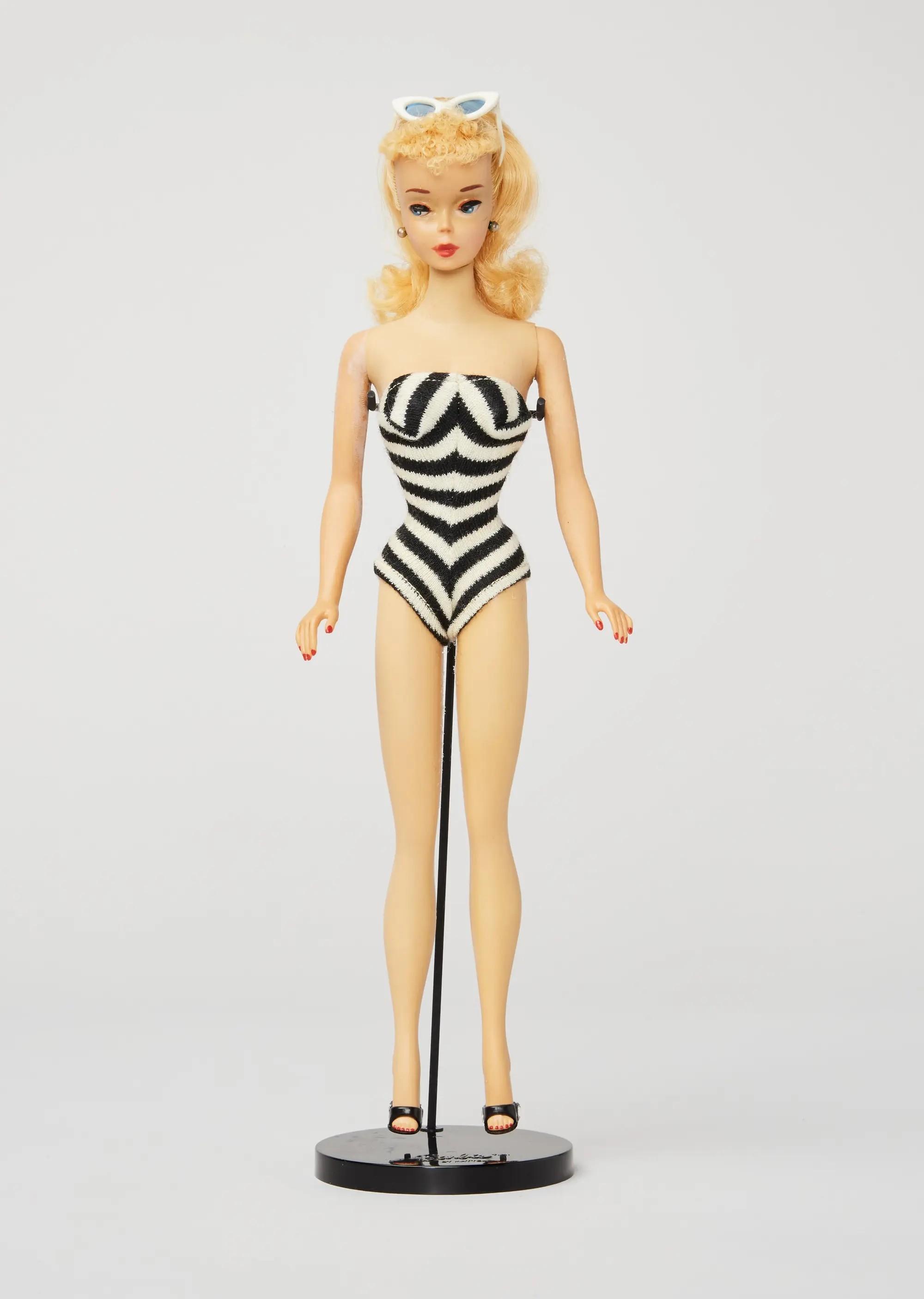 Lot #156 Barbie 1960 Stock #850 Blonde Ponytail Doll (With Box)