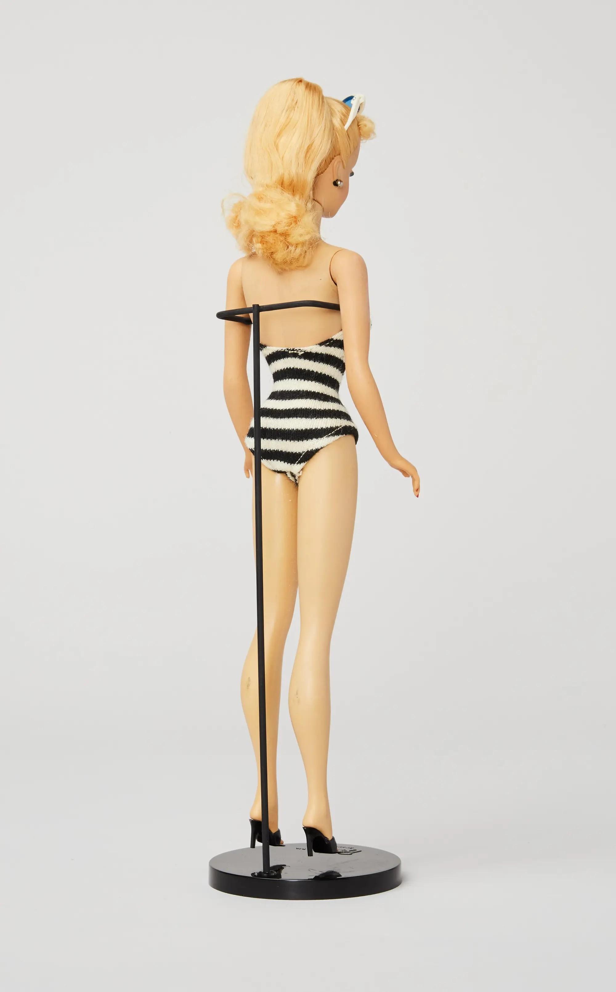 Lot #156 Barbie 1960 Stock #850 Blonde Ponytail Doll (With Box)