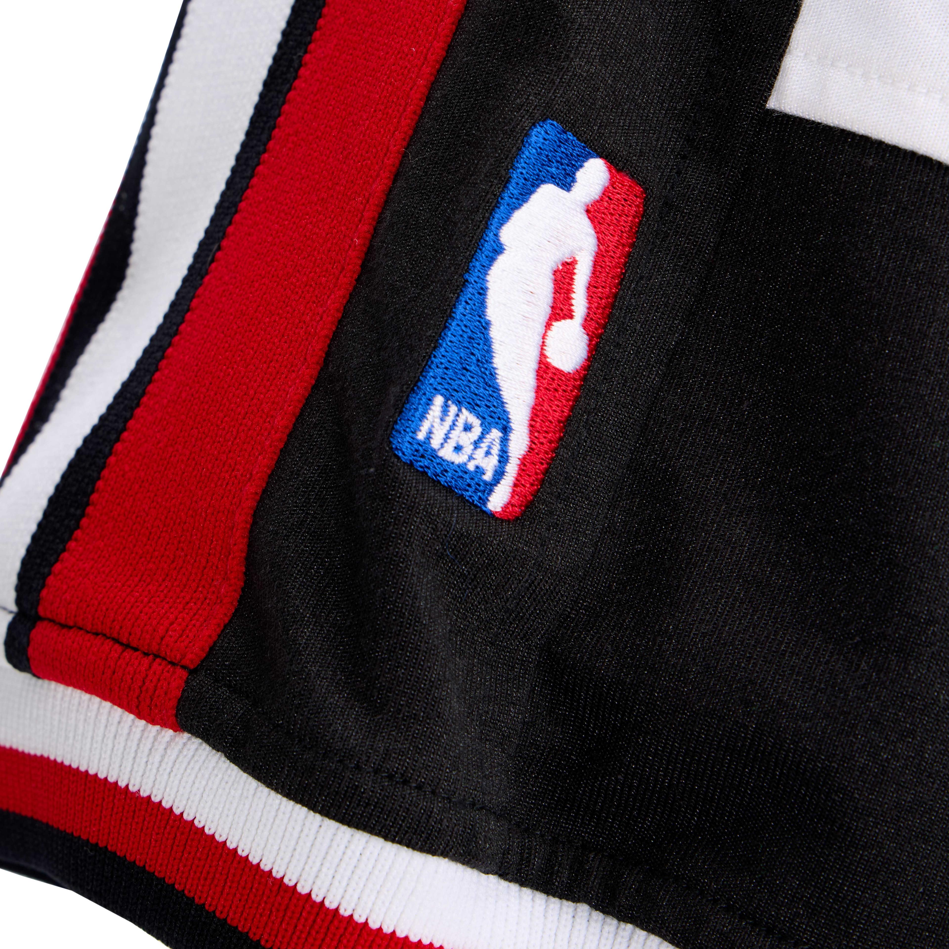 Michael Jordan | 1997-1998 Chicago Bulls Warm-Up Ensemble
