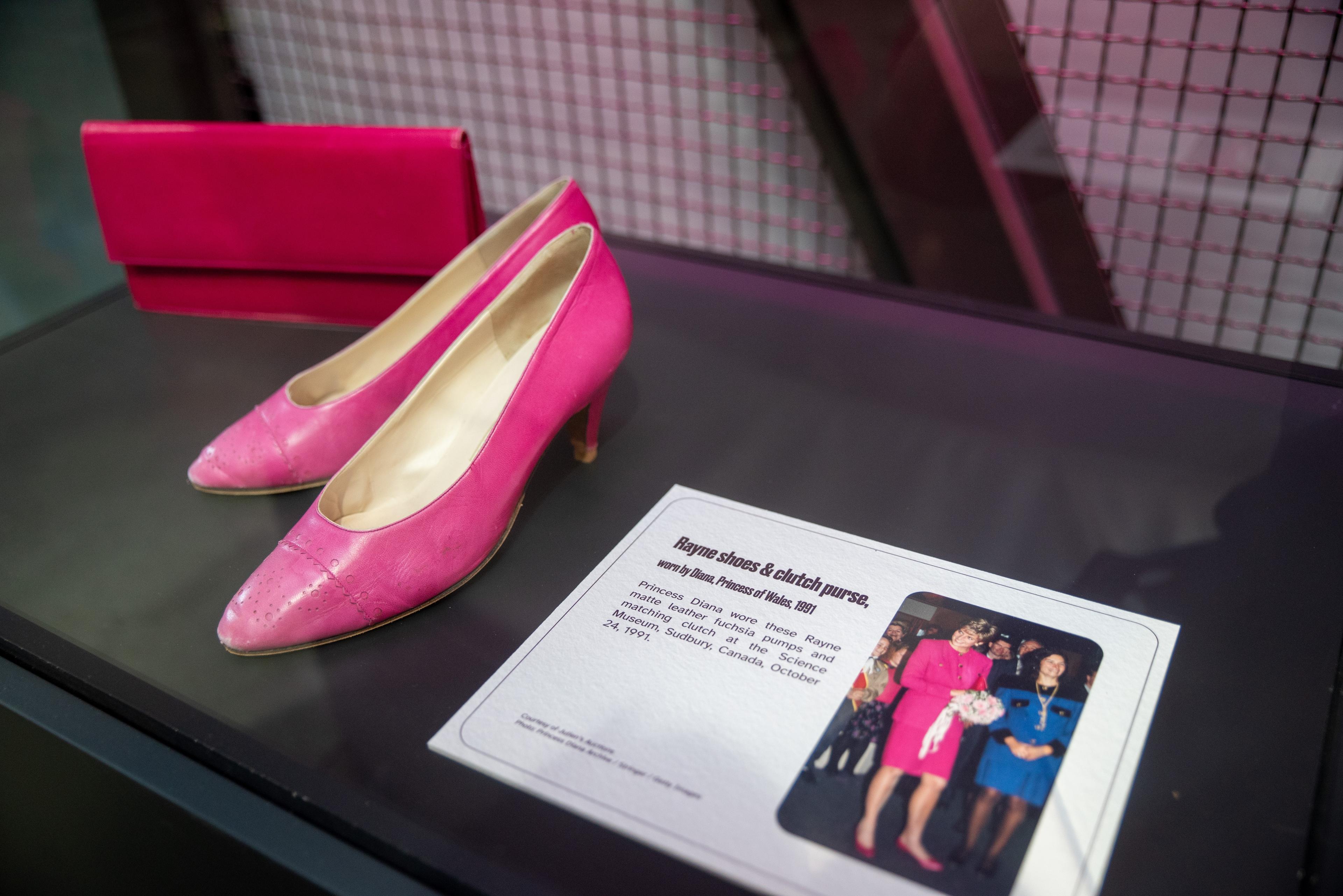 pink women's dress shoes