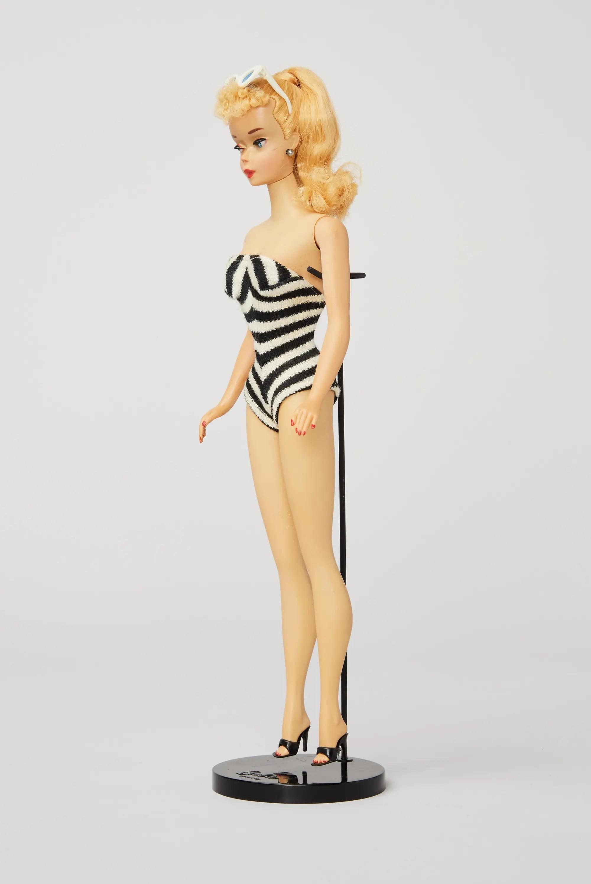 Lot #156 Barbie 1960 Stock #850 Blonde Ponytail Doll (With Box)