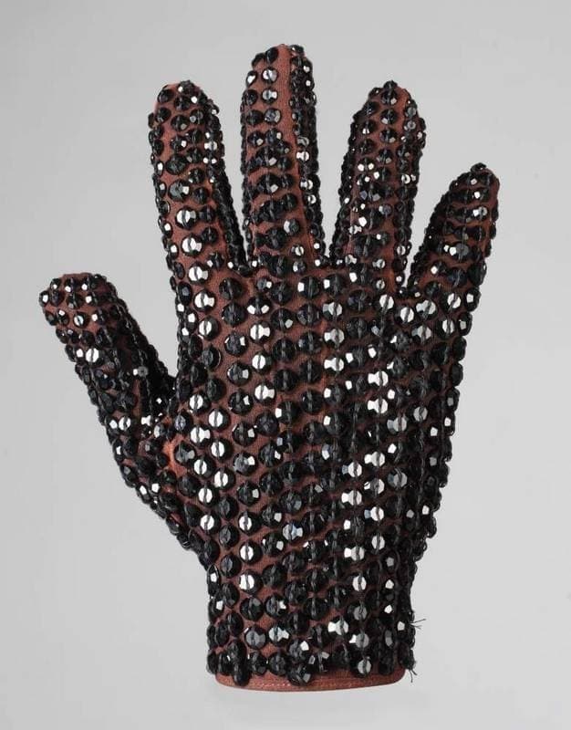 Michael Jackson American Music Awards Glove MICHAEL JACKSON AMERICAN MUSIC AWARDS GLOVE