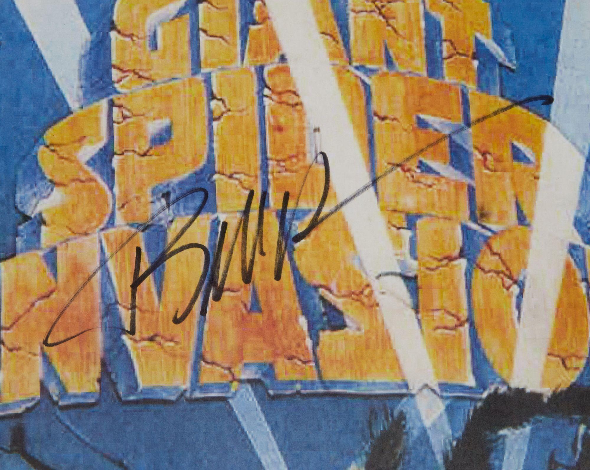 a close up of a sign that says ' splash ' on it