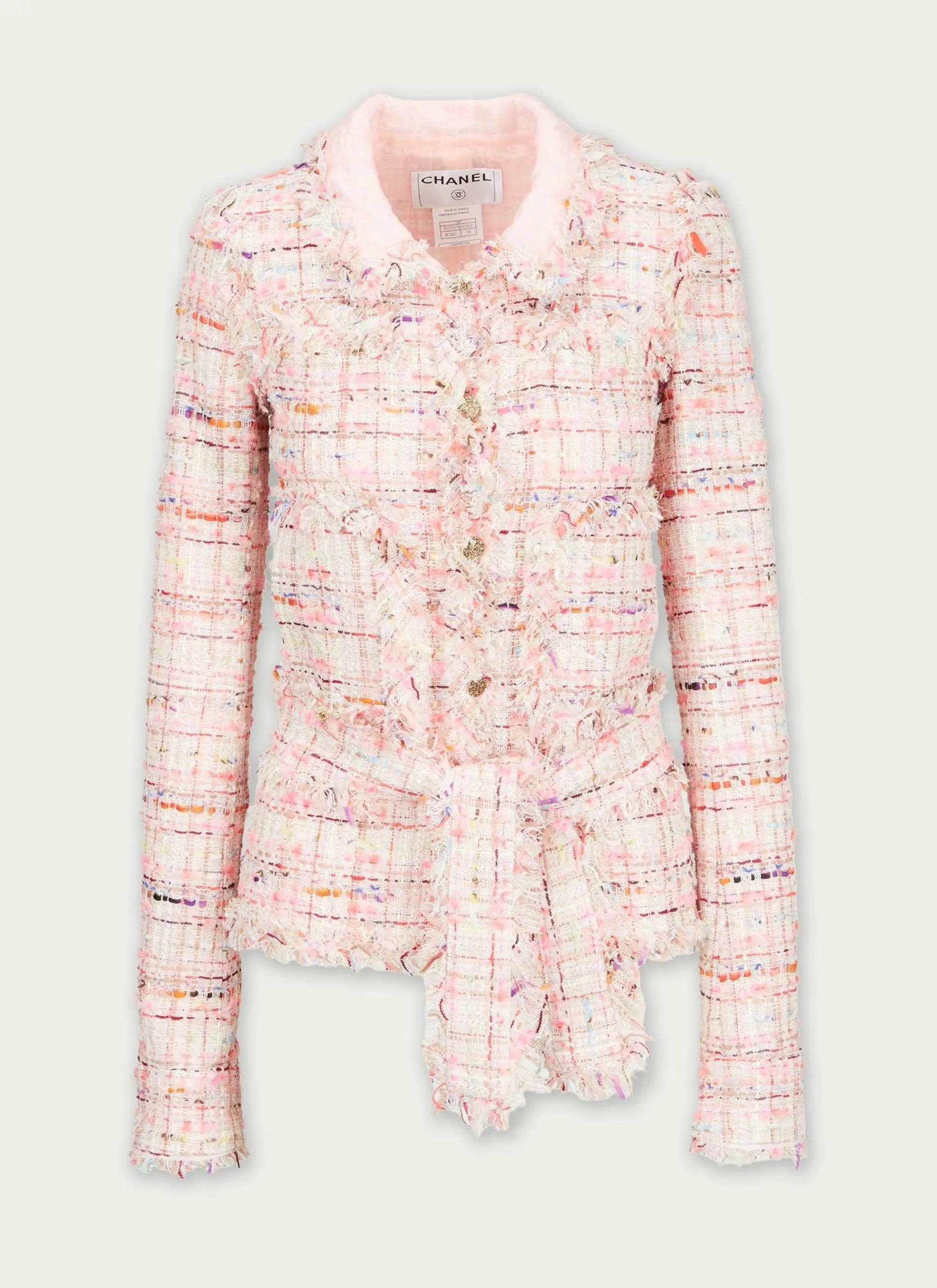 Lot 29 Gwyneth Paltrow Spring 2004 Chanel Pink Tweed Jacket
