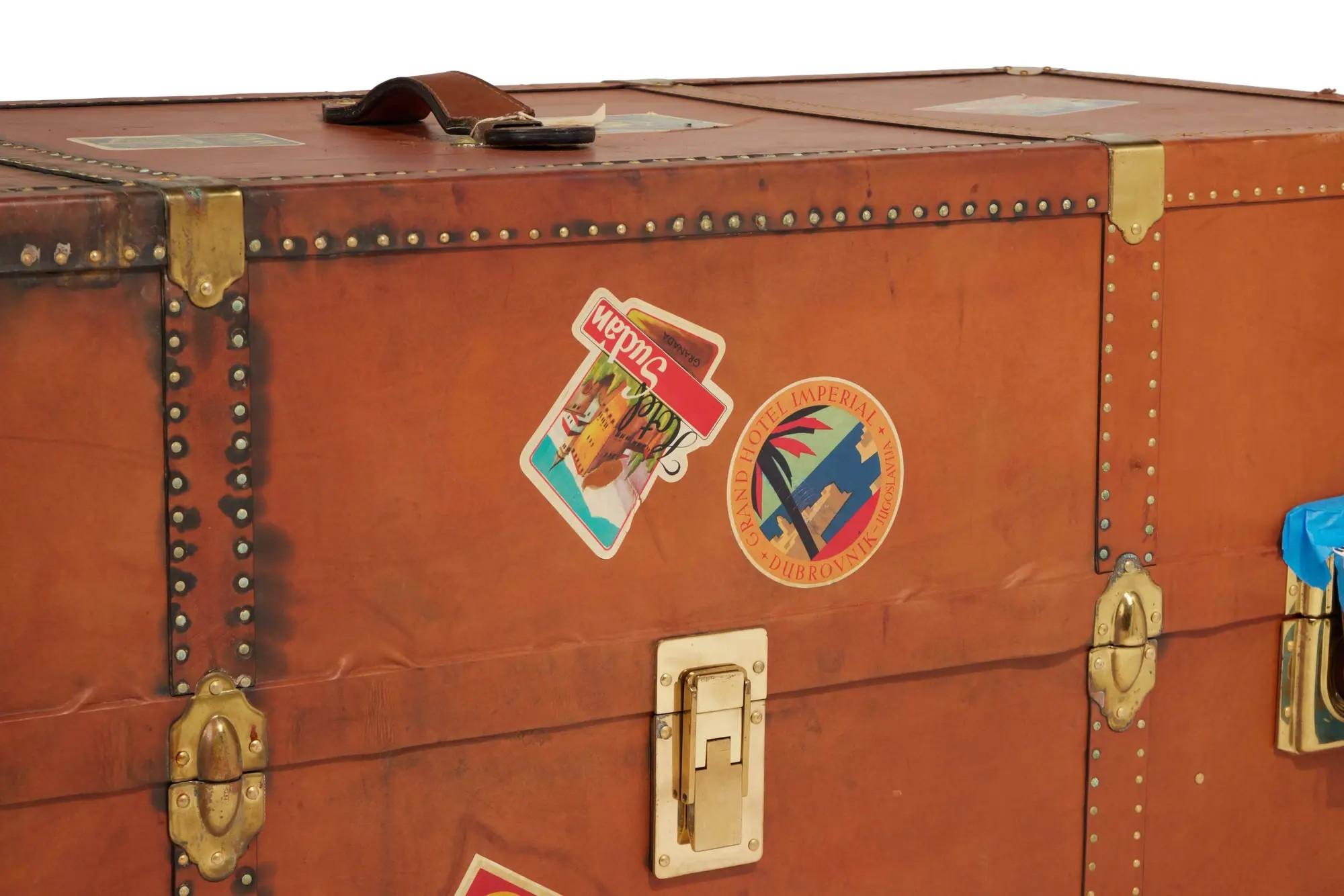 Lot #340. Whoopi Goldberg | Vintage Leather Travel Trunk Lot #340. Whoopi Goldberg Vintage Leather Travel Trunk