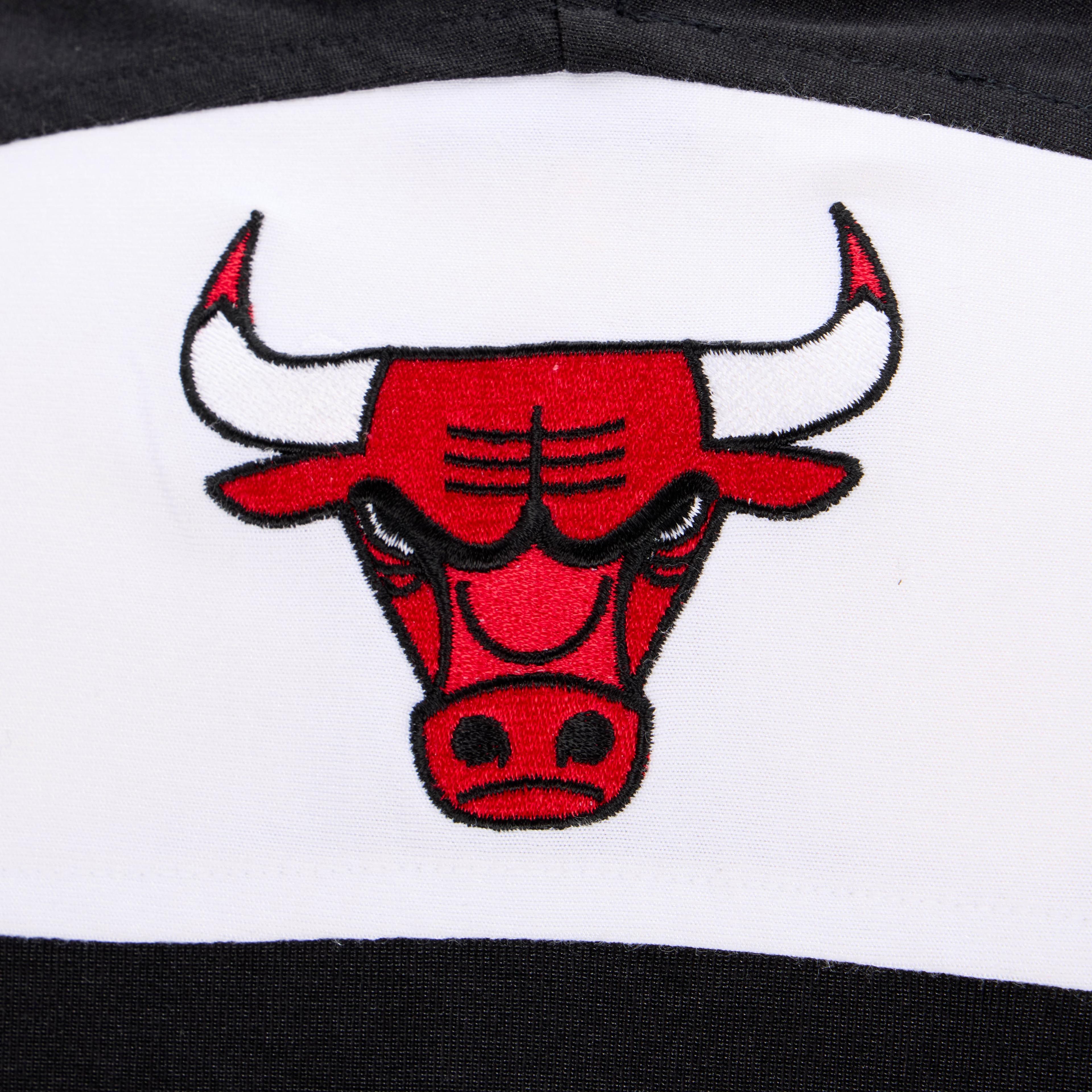 Michael Jordan | 1997-1998 Chicago Bulls Warm-Up Ensemble
