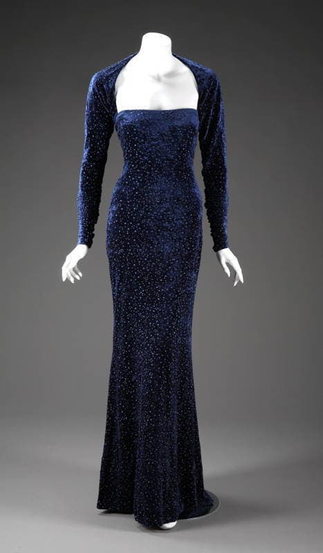 anna nicole blue dress Anna nicole smith 1996 hi-res stock photography and images