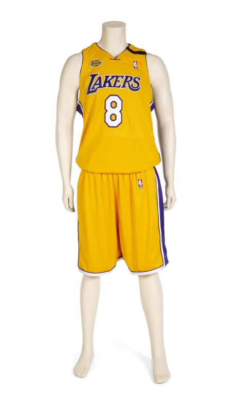 KOBE BRYANT 1999-2000 NBA FINALS GAME WORN AND SIGNED LOS ANGELES