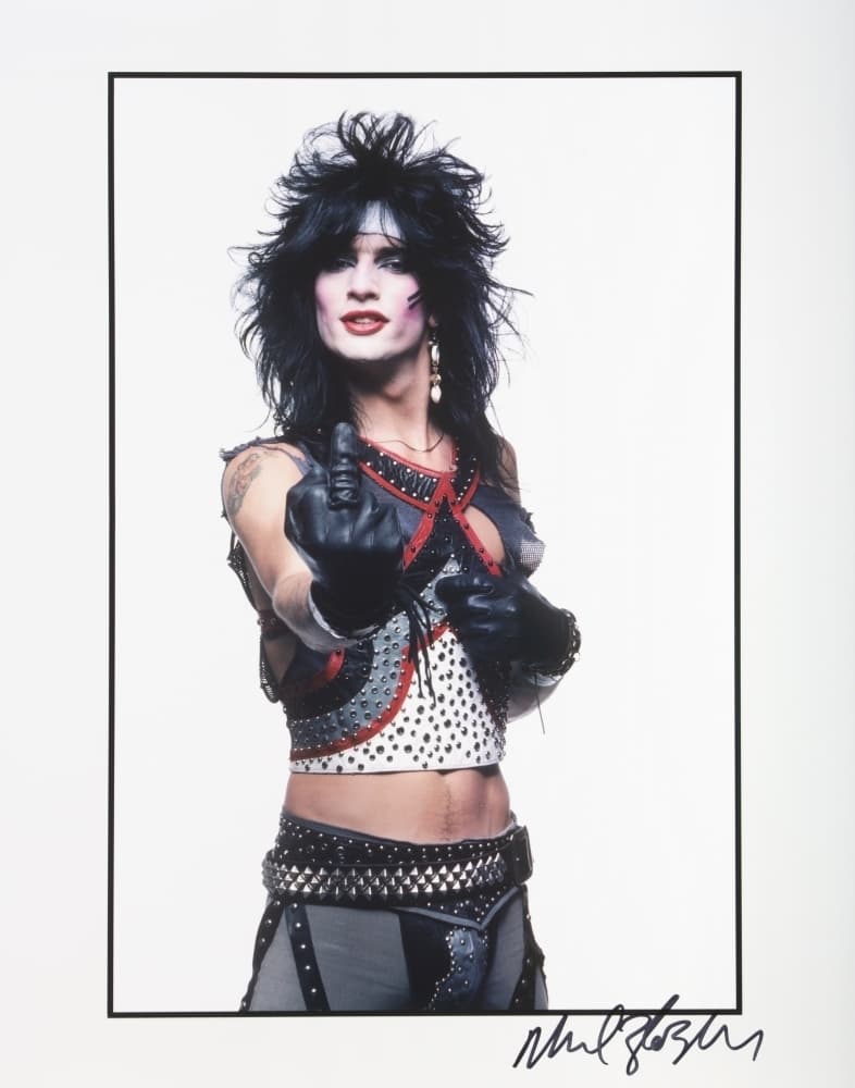 MOTLEY CRUE: TOMMY LEE PHOTOGRAPH SIGNED BY ZLOZ (WITH NFT)