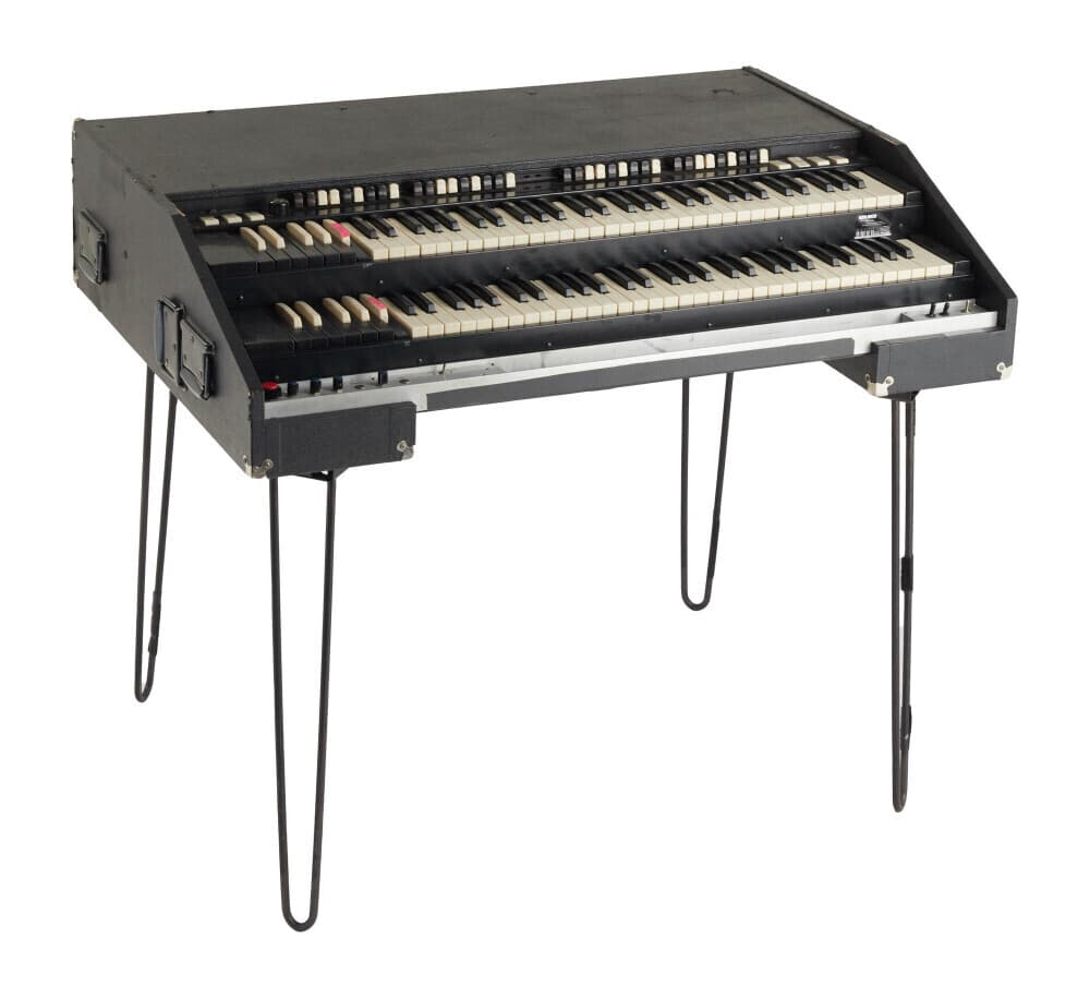 CHRISTINE MCVIE: STAGE-PLAYED CHOPPED AND CUSTOMIZED TOURING