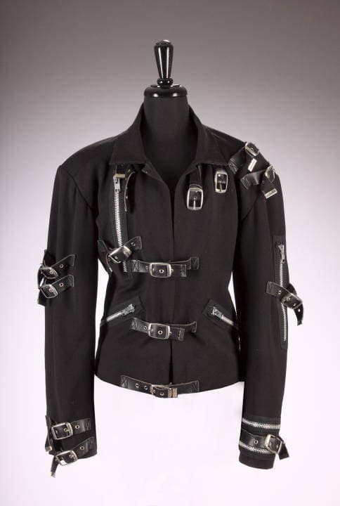 MICHAEL JACKSON WORN 